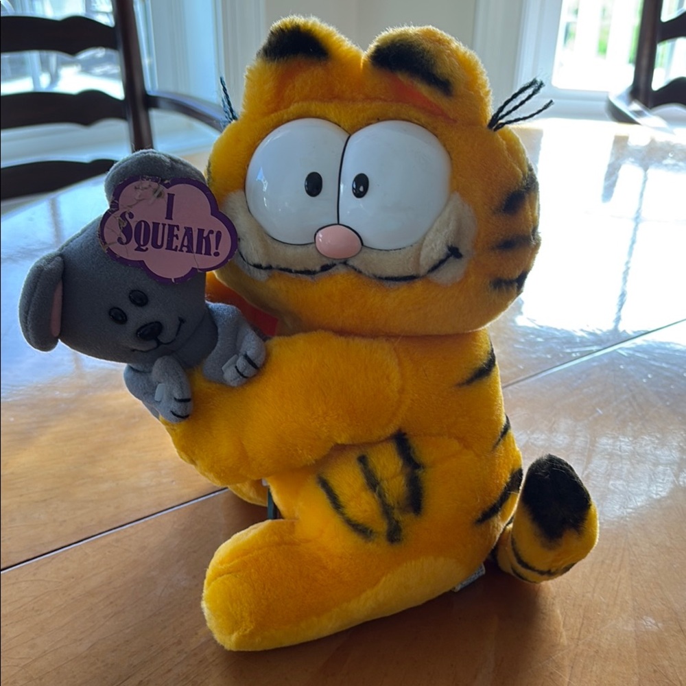 Garfield Plush with Squeaky Mouse